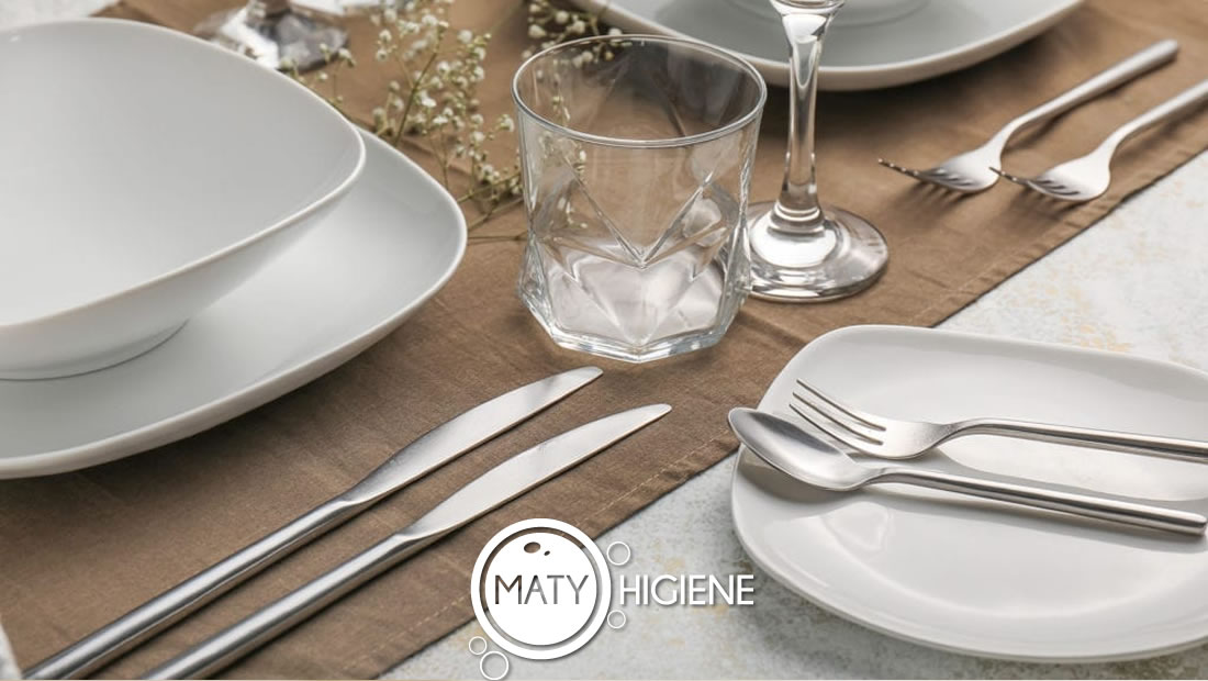 Lou�as e Cutelarias